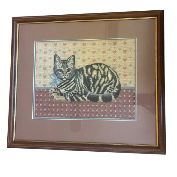 Vintage Framed Tabby Cat Needlepoint | Elsa Williams Wool Embroidery 20x17.5 - Picture 1 of 4